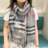 China Replica Burberry Scarf 40usd Only